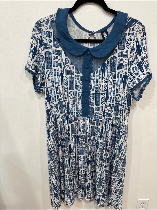 Hot Topic Dresses & Skirts - Dr. Who Peter Pan Collar Dress